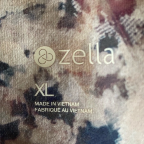 Zella Patterned Leggings in Pink and Gray - Picture 3 of 6